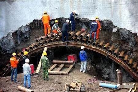 长岛隧道钢花管支护案例